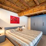 Apartamento New 2024 - Ancient - Where Classic Style Meets Modern Design And Comforts - Larihome A40 *