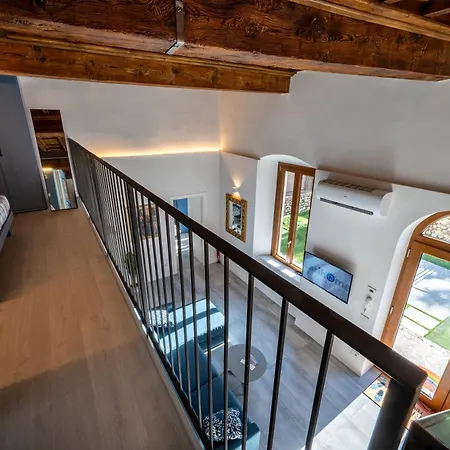New 2024 - Ancient - Where Classic Style Meets Modern Design And Comforts - Larihome A40 Apartment