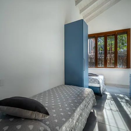 New 2024 - Ancient - Where Classic Style Meets Modern Design And Comforts - Larihome A40 Apartment