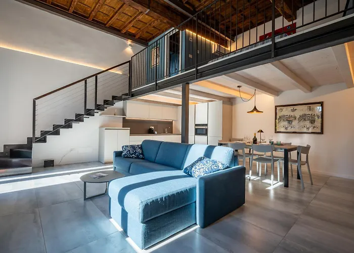 New 2024 - Ancient - Where Classic Style Meets Modern Design And Comforts - Larihome A40 * Gravedona