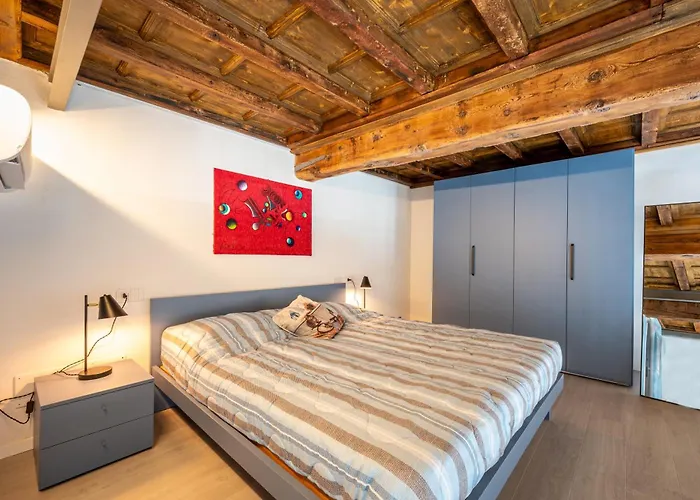 Appartement New 2024 - Ancient - Where Classic Style Meets Modern Design And Comforts - Larihome A40 *